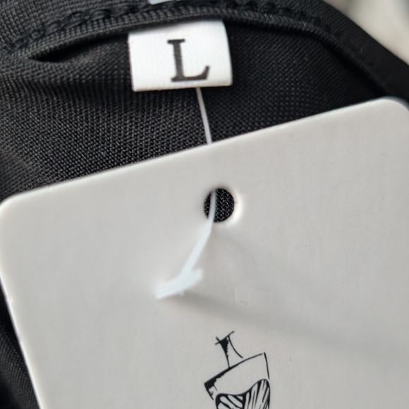 Elegant Black Long-Sleeve Wrap Maxi Dress - Picture 10 of 11